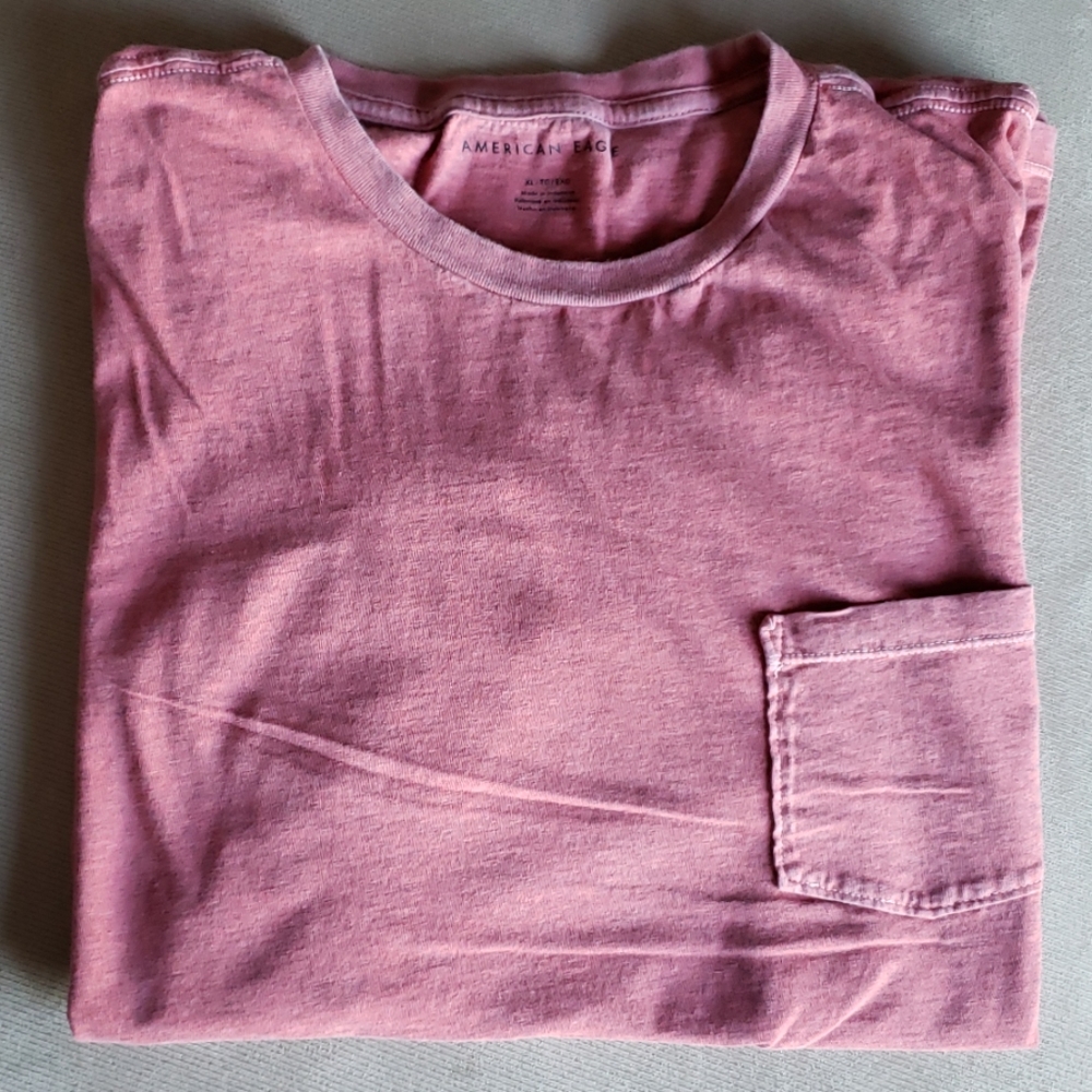 🔥3/$30 or 5/$40🔥  AE Short-Sleeved Crew Neck Pocket T-Shirt